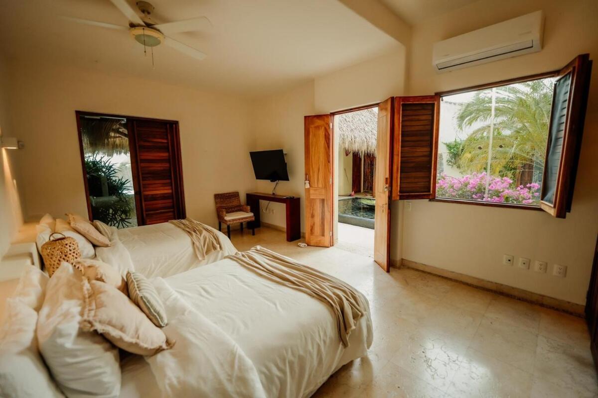 Dream Villa With Private Beach And Catering Zihuatanejo Bagian luar foto